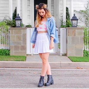 Dolz Kill fuzzy tie back strap crop top